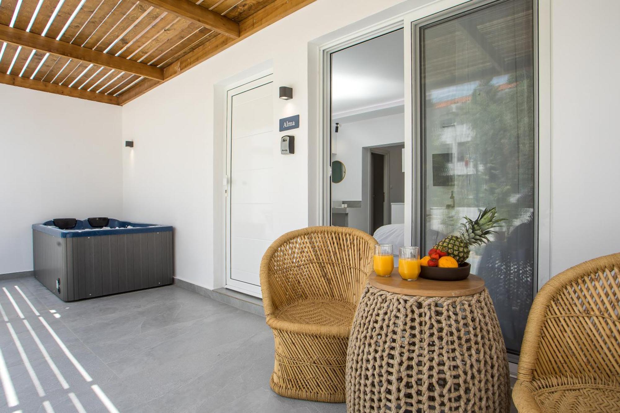Calma Luxury Studios & Suites Faliraki Eksteriør billede
