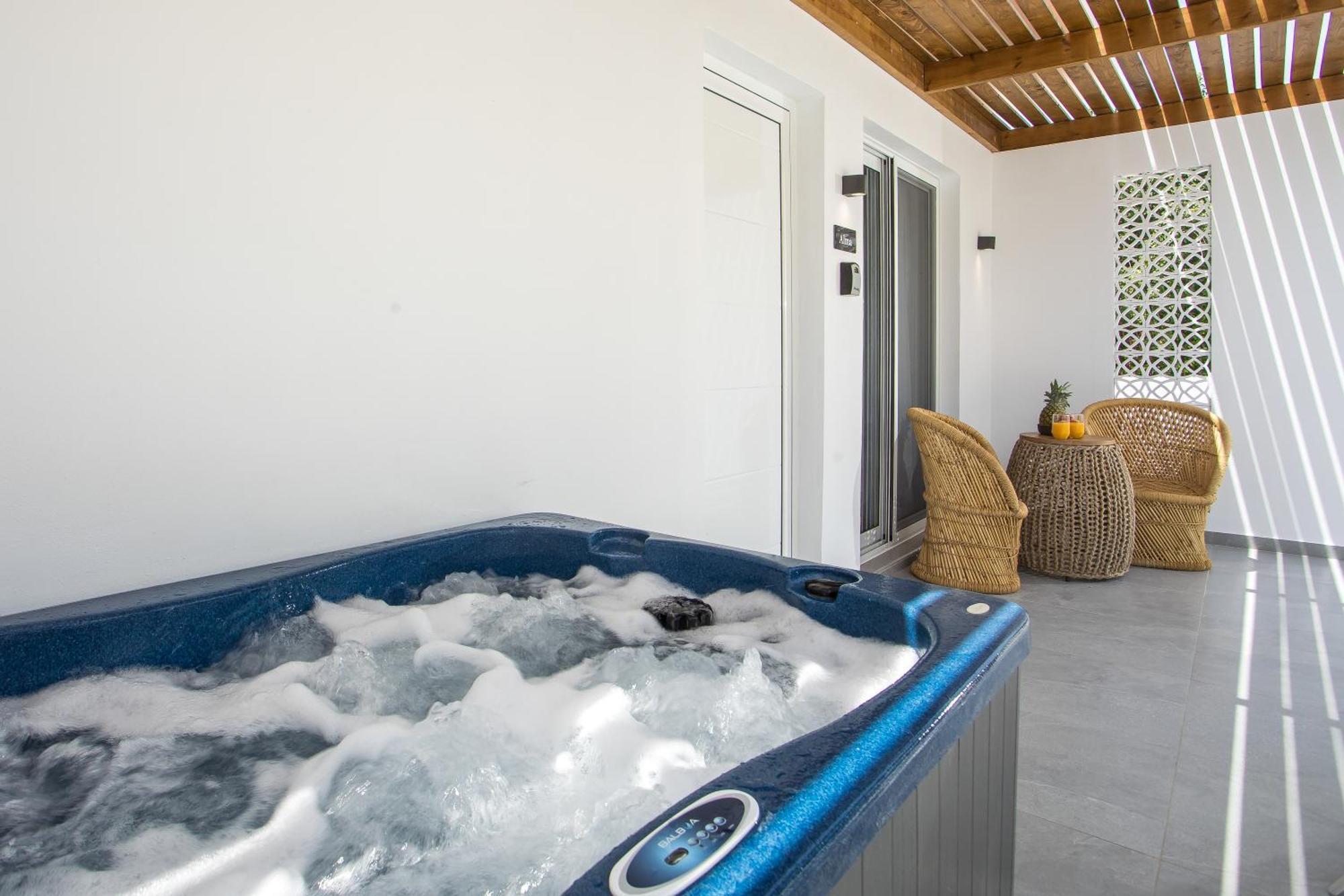 Calma Luxury Studios & Suites Faliraki Eksteriør billede