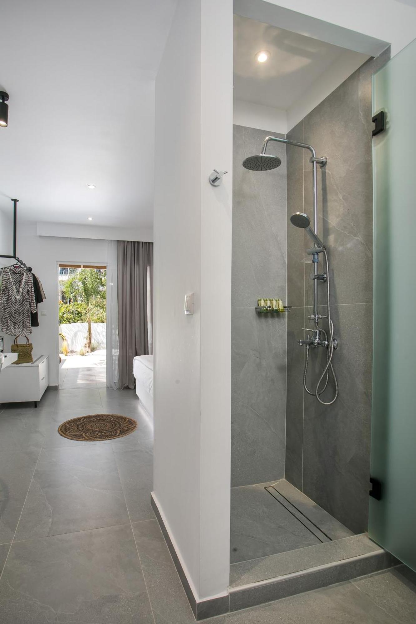 Calma Luxury Studios & Suites Faliraki Eksteriør billede