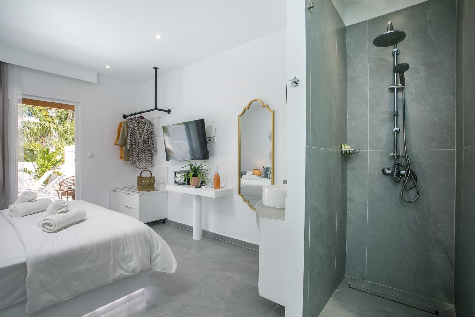 Calma Luxury Studios & Suites Faliraki Eksteriør billede