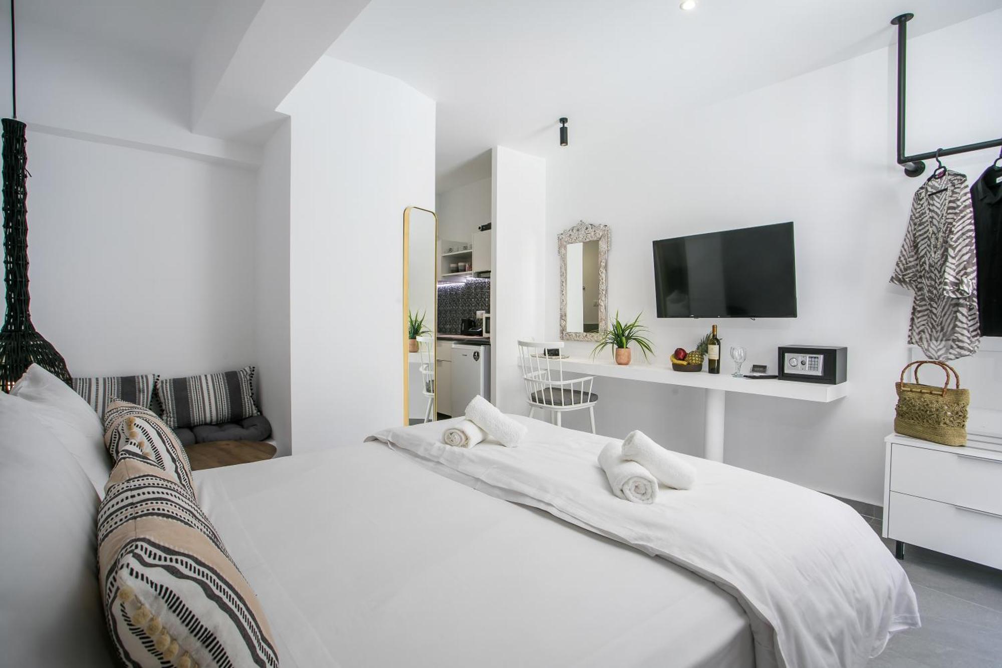 Calma Luxury Studios & Suites Faliraki Eksteriør billede
