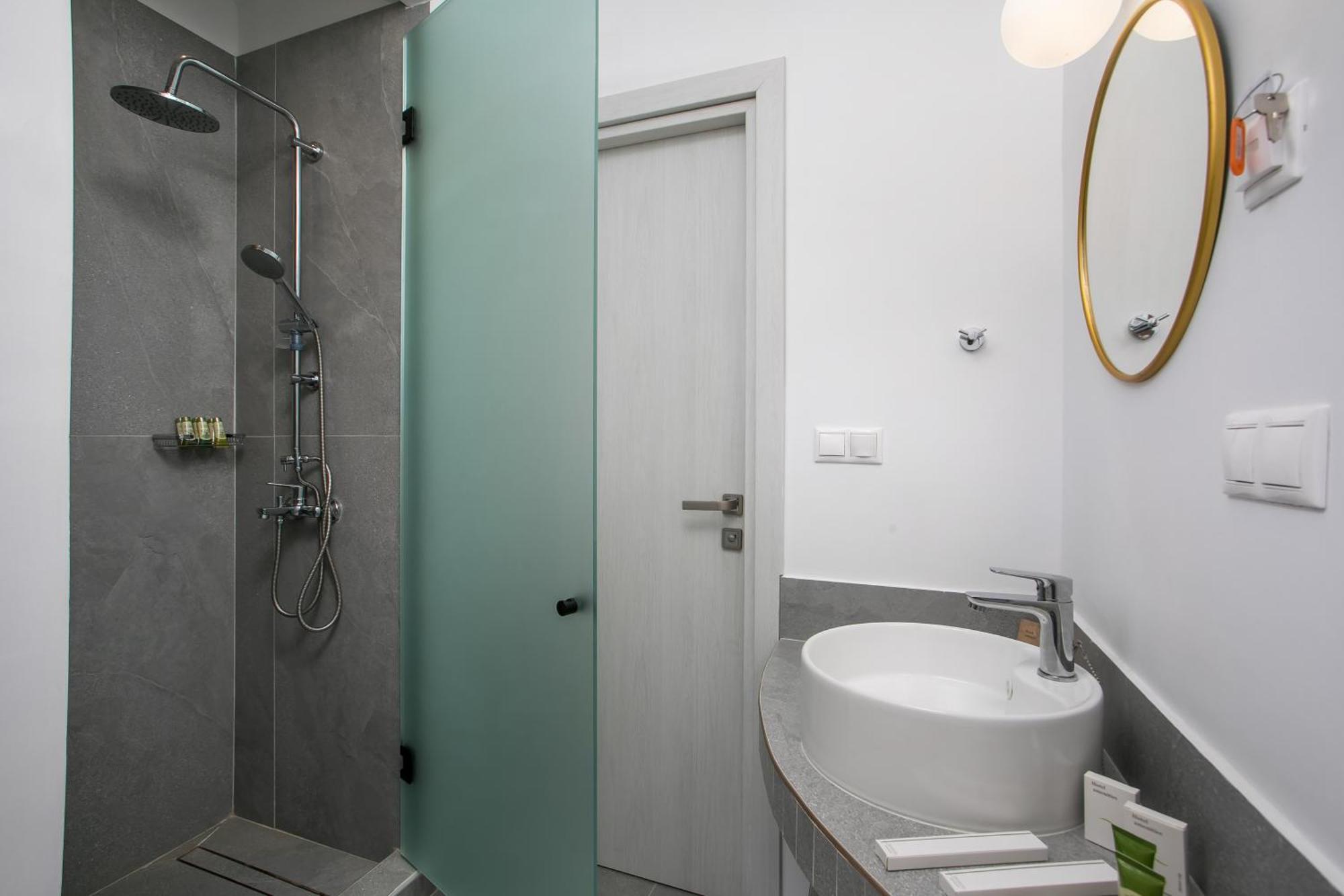 Calma Luxury Studios & Suites Faliraki Eksteriør billede