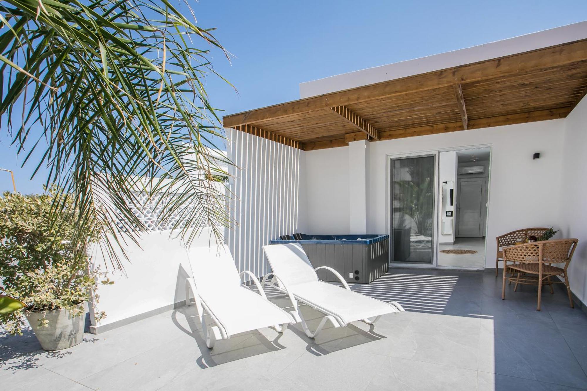 Calma Luxury Studios & Suites Faliraki Eksteriør billede